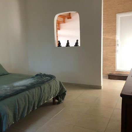 Bienvenue Chez Suzy Bed & Breakfast Saint-Quentin-de-Baron Exterior foto