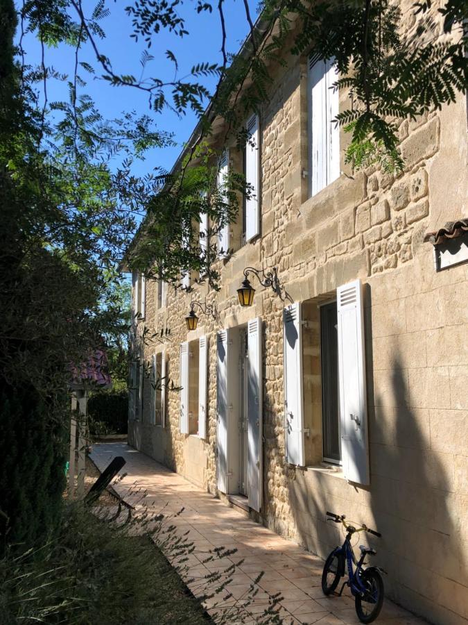 Bienvenue Chez Suzy Bed & Breakfast Saint-Quentin-de-Baron Exterior foto
